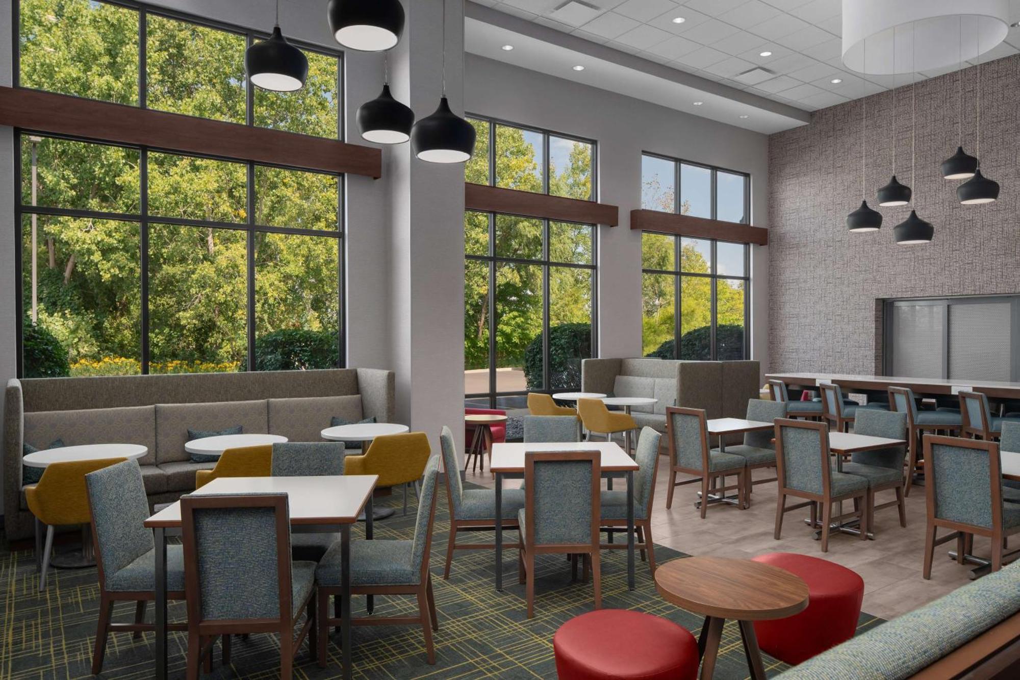 Hampton Inn & Suites Grand Rapids-Airport 28Th St Cascade Ngoại thất bức ảnh