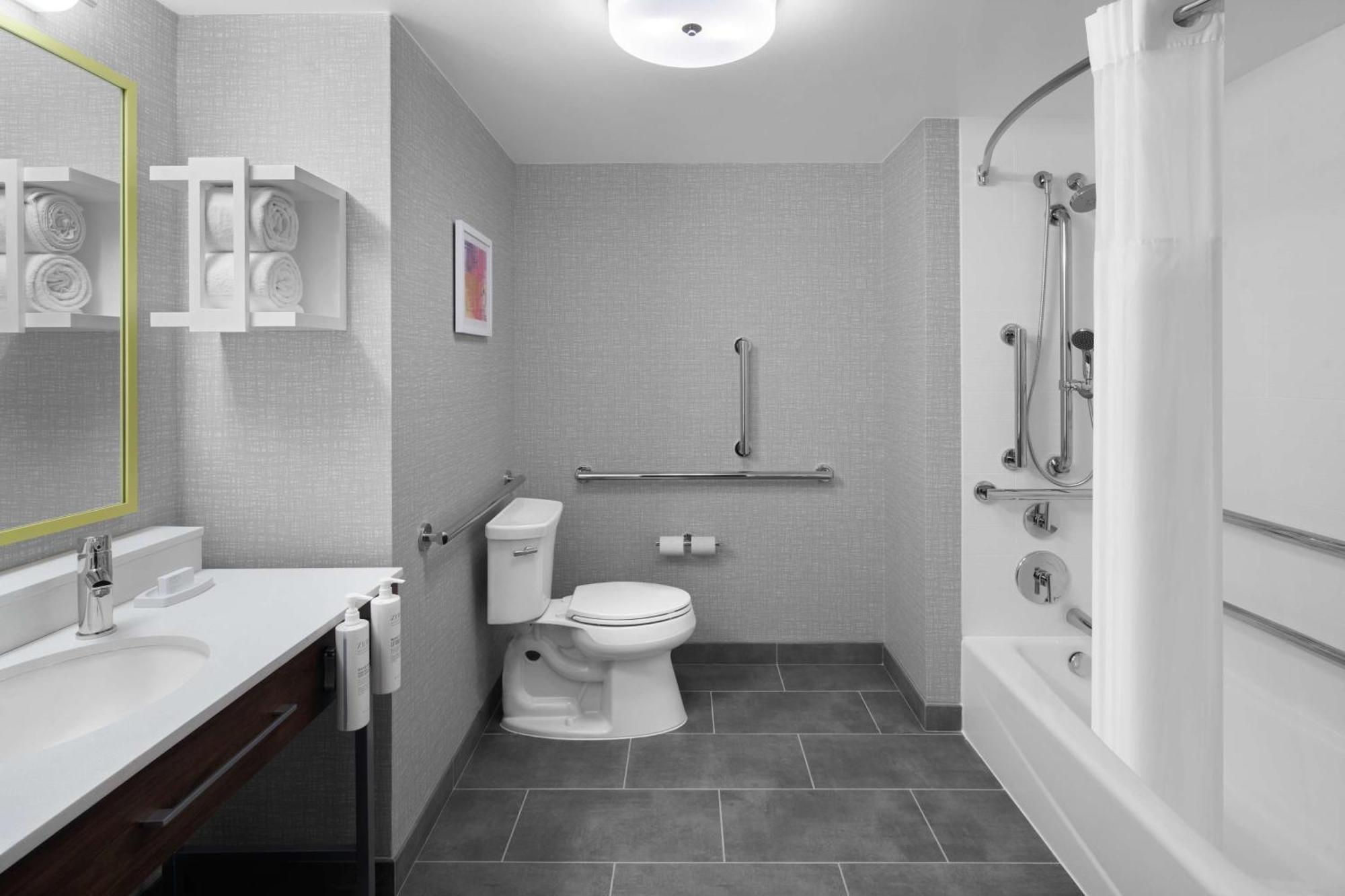 Hampton Inn & Suites Grand Rapids-Airport 28Th St Cascade Ngoại thất bức ảnh