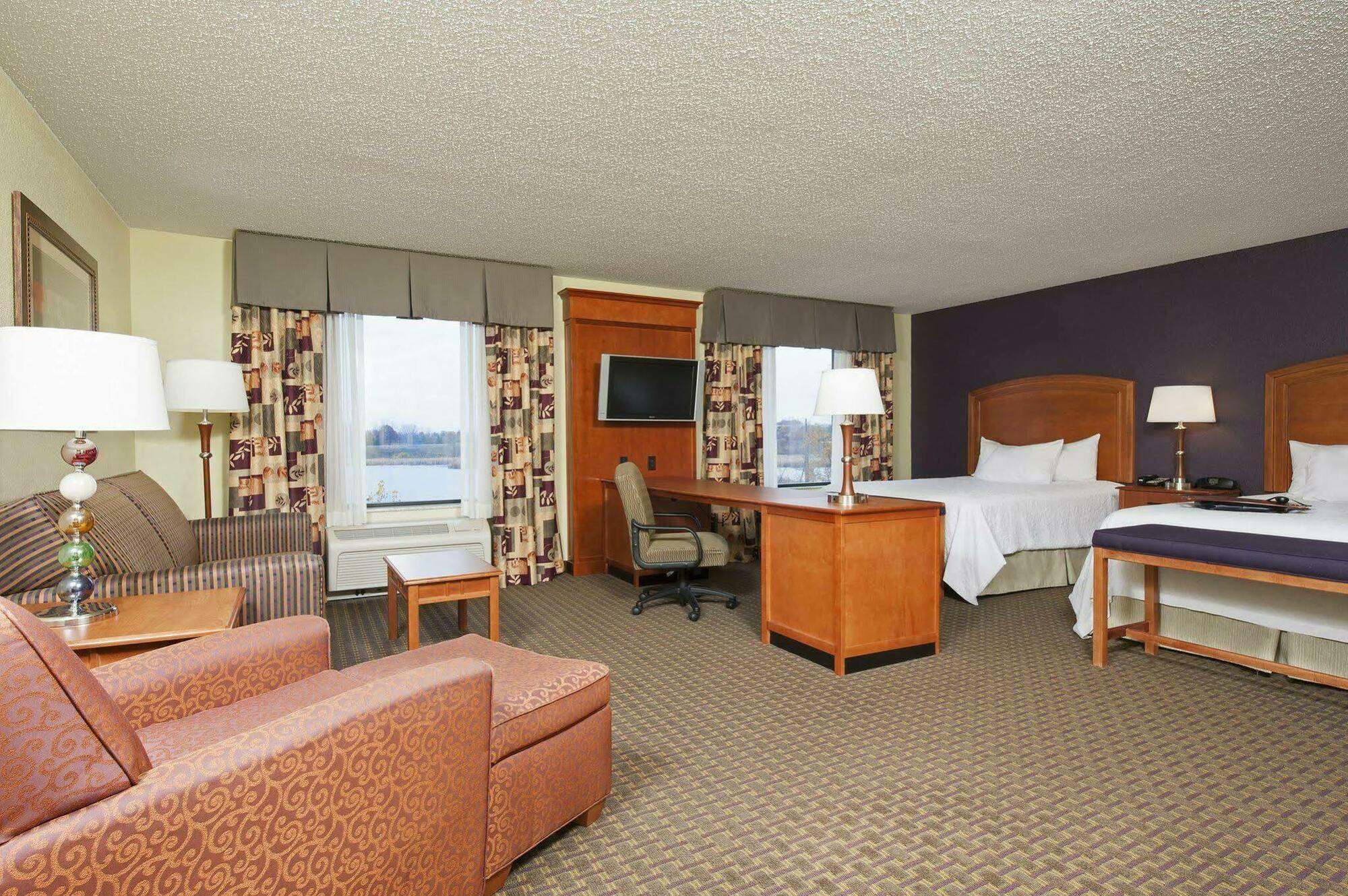 Hampton Inn & Suites Grand Rapids-Airport 28Th St Cascade Ngoại thất bức ảnh